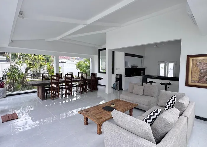 Villa Casa Priya *